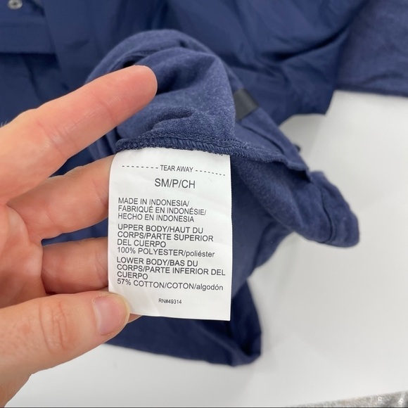 NWOT Under Armour Hybrid Wind Rain Pullover - size Small - Picture 9 of 13